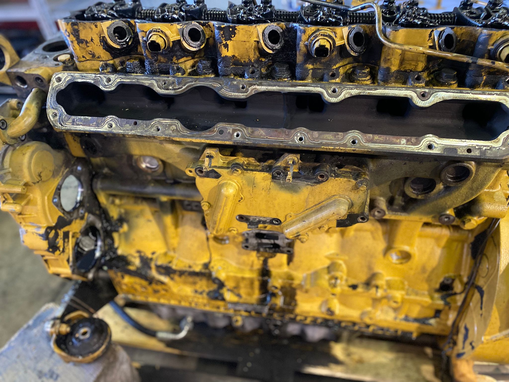 motore caterpillar diesel revisione 6